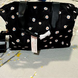 BRAND NEW ALICE AND OLIVIA WEEKEND BAG.